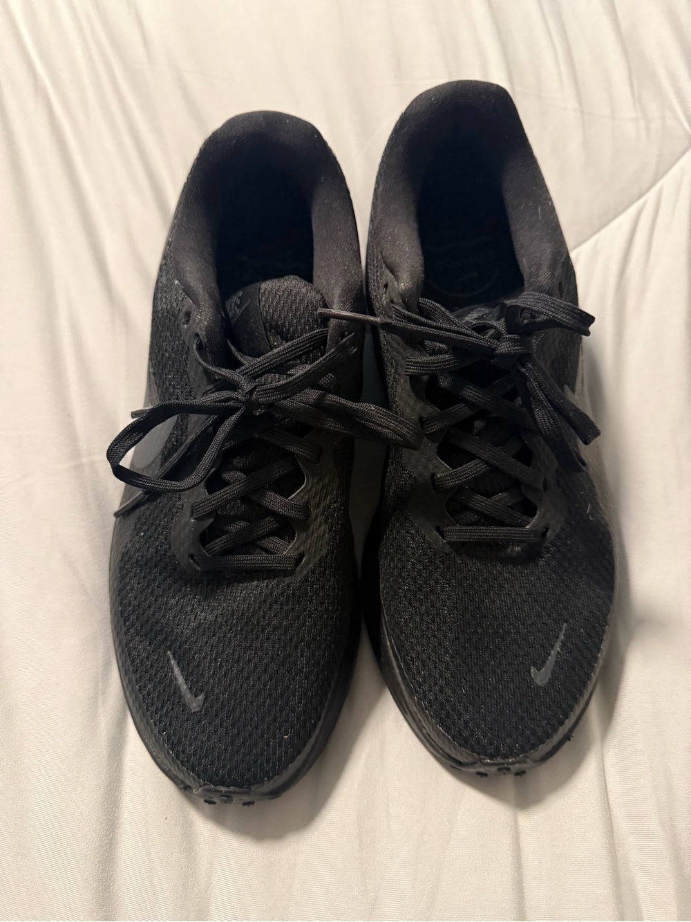 Nike Woman’s Black Mesh Athletic Trainers